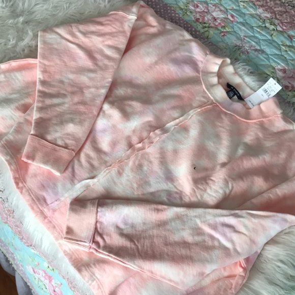 American Eagle crop tie dye sweatshirt NWT! - Picture 2 of 4